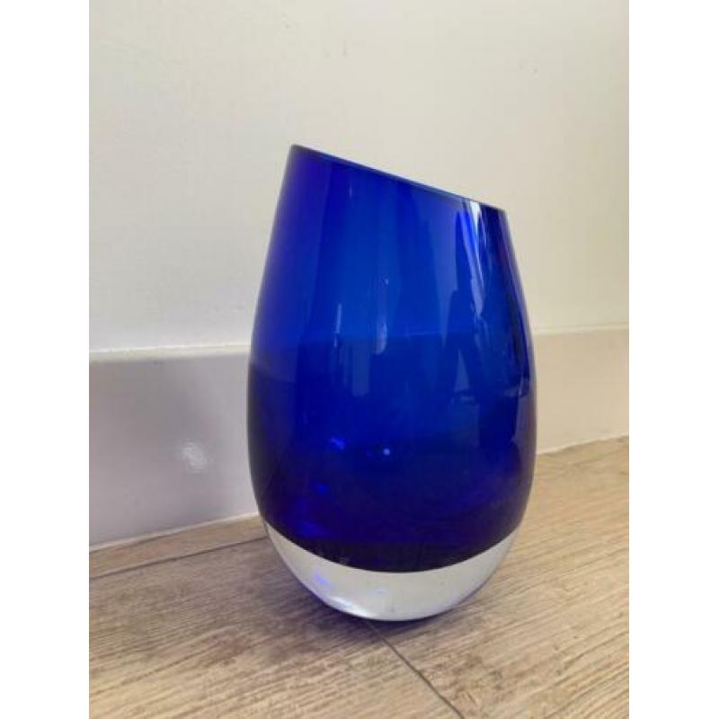 Zware blauwe kristal vaas met AMAC gravure