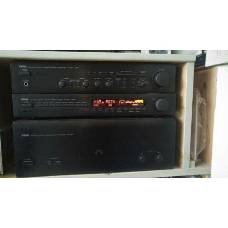 Yamaha MX-630 eindversterker + CX-630 pre-amp
