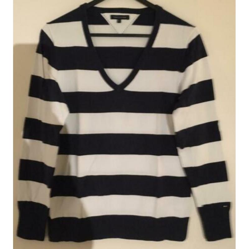 Schitterende trui van het originele merk TOMMY HILFIIGER XL.
