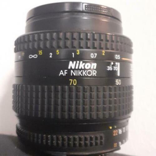 Nikon AF NIKKOR 35-70 lens