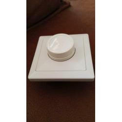 Dimmer Halogeen/Gloeilamp v. lampen 50 tot max 300 Watt-zgan