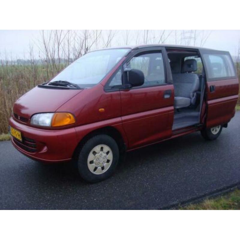 Mitsubishi Space Gear 2.0 GLXi BENZINE / LPG-G3 8 PERS L400