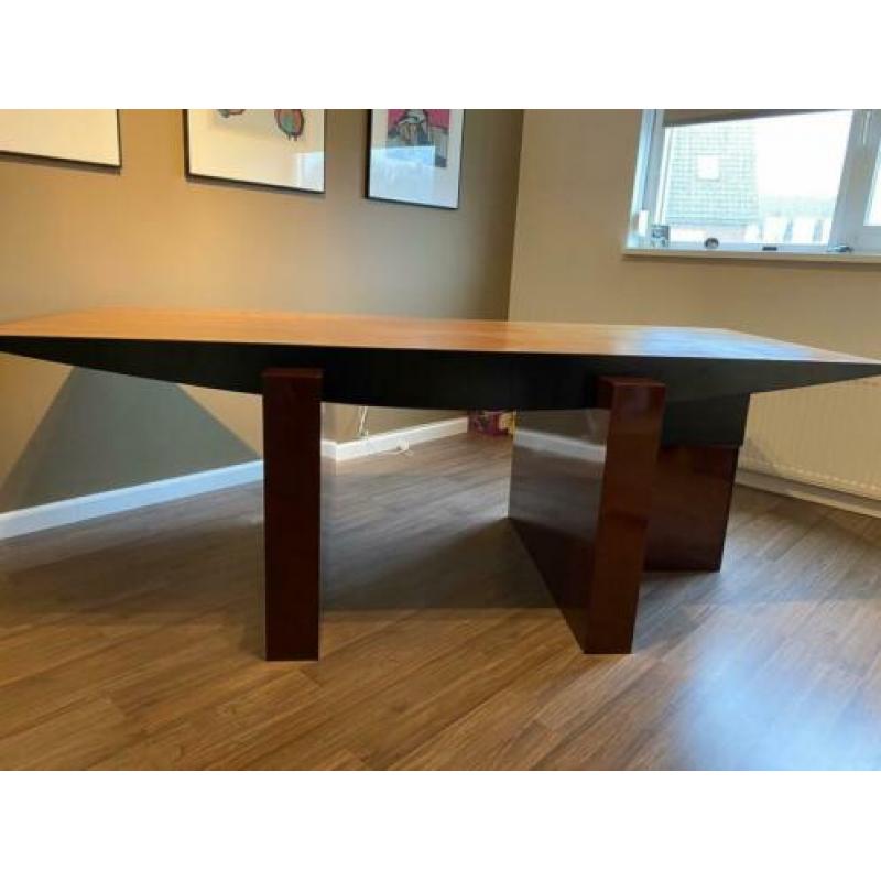 Design bureau tafel bruin