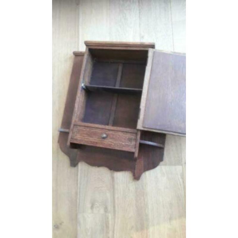 Hangend Kastje Antiek Art Deco Toiletkastje Keukenkastje