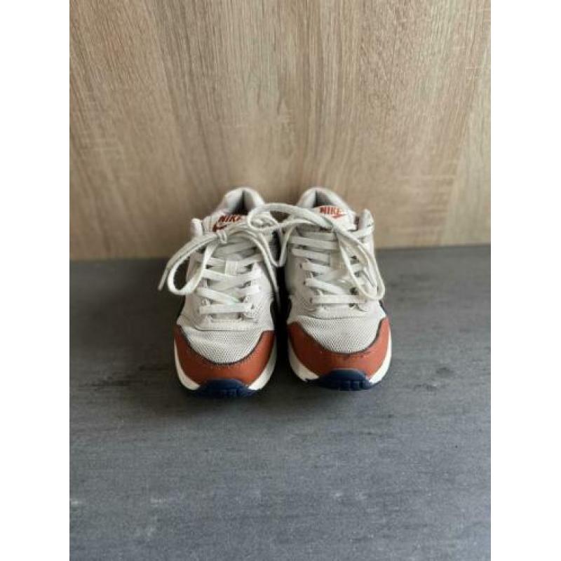 Nike air Max one maat 28