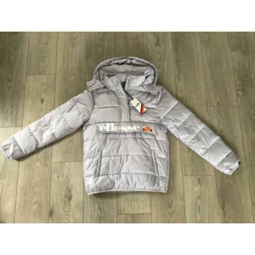 Nieuw: Ellesse dons anorakjack lila mt 38 met muts