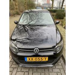 Volkswagen Polo 1.4 16V FSI 63KW 2011 Zwart PANO NIEUWE APK