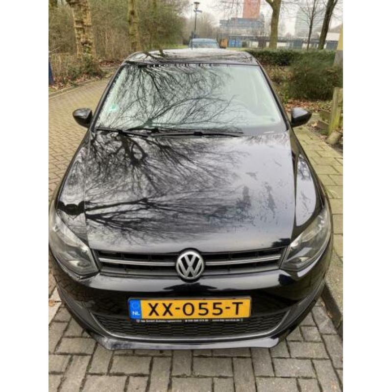 Volkswagen Polo 1.4 16V FSI 63KW 2011 Zwart PANO NIEUWE APK