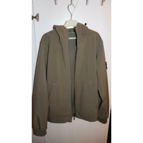 Stone Island - Softshell jack met capuchon en ritszakken