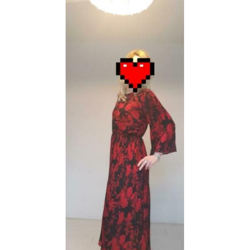 Nieuwe jurk maat M