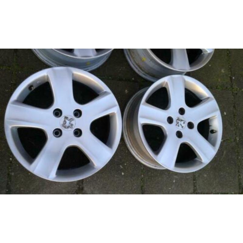 Te koop Origineel Peugeot 307CC velgen 16 inch.