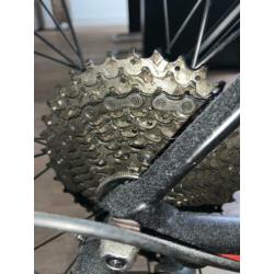 BMC Teammachine ALR01 + infinito carbon wielen