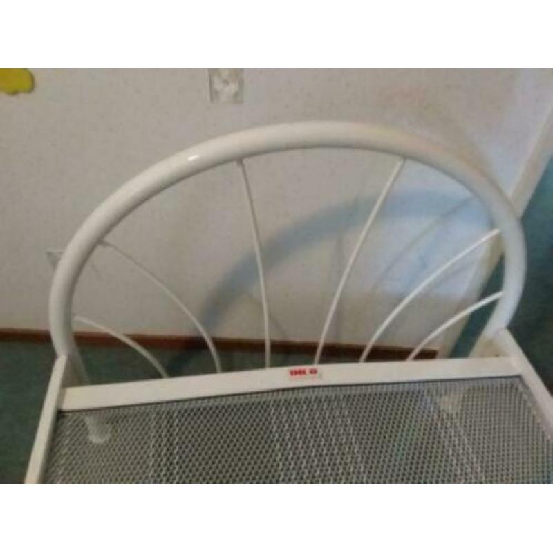 Metalen bedframe