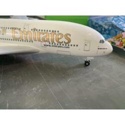 Skymarks A380 1:200 Emirates