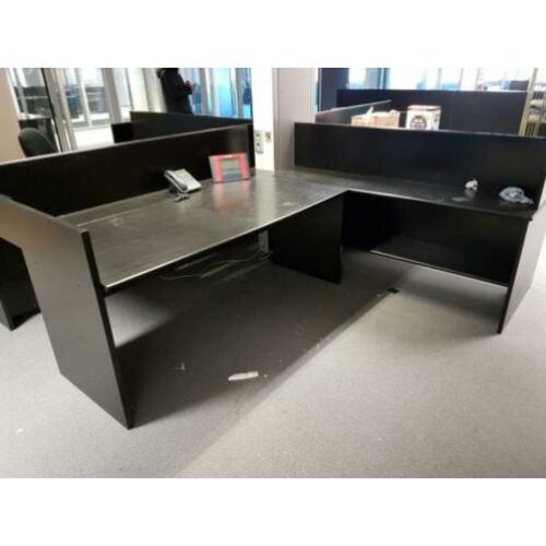 Bureautafels met losse ombouw