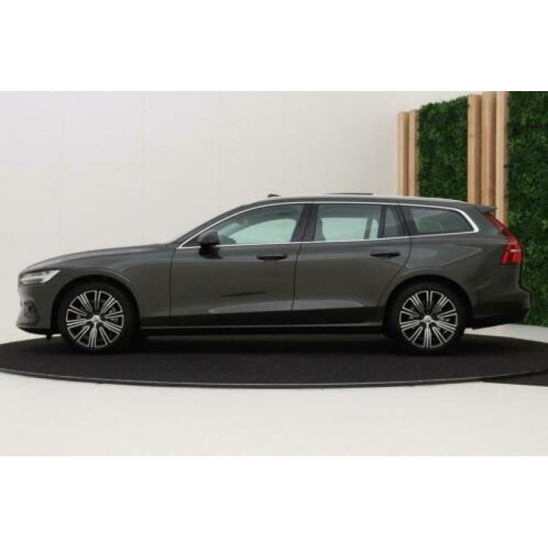 Volvo V60 2.0 D3 Momentum Leder | Panoramadak | Head-Up | St