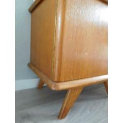 Jrn 60 bijzet kastje, nachtkastje. Mid-century/retro/vintage