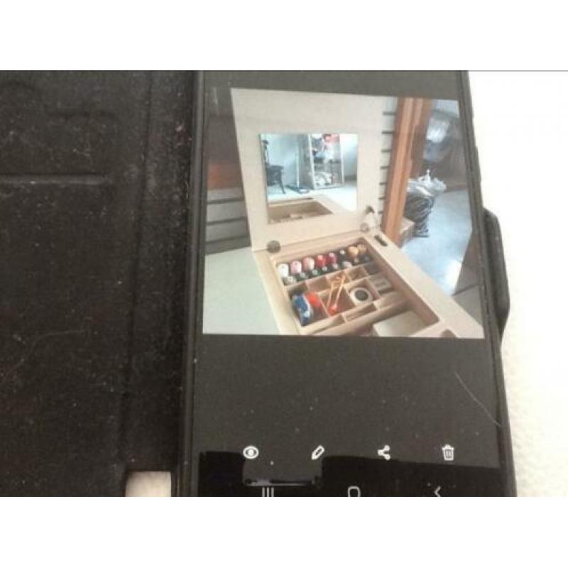 Naaimachine plus kast