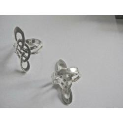 Brede zilveren ring 17.7 mm. Keltisch jaren '70 925 zilver