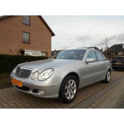 Mercedes-Benz E-klasse 240 V6 AUT. SCHUIFDAK/ORTHOPEDISCHE-S