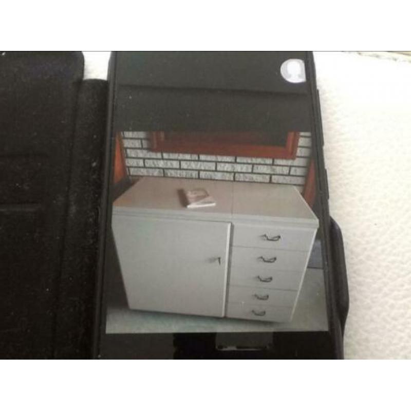 Naaimachine plus kast