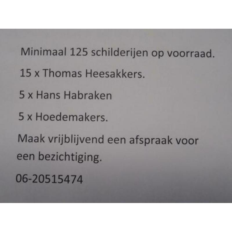 Bronzen jagende beer op marmeren voet.