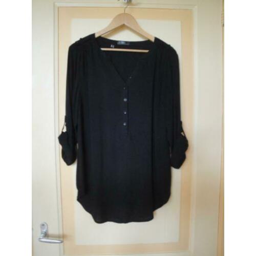 NIEUWSTAAT Zwarte blouse BPC maat L