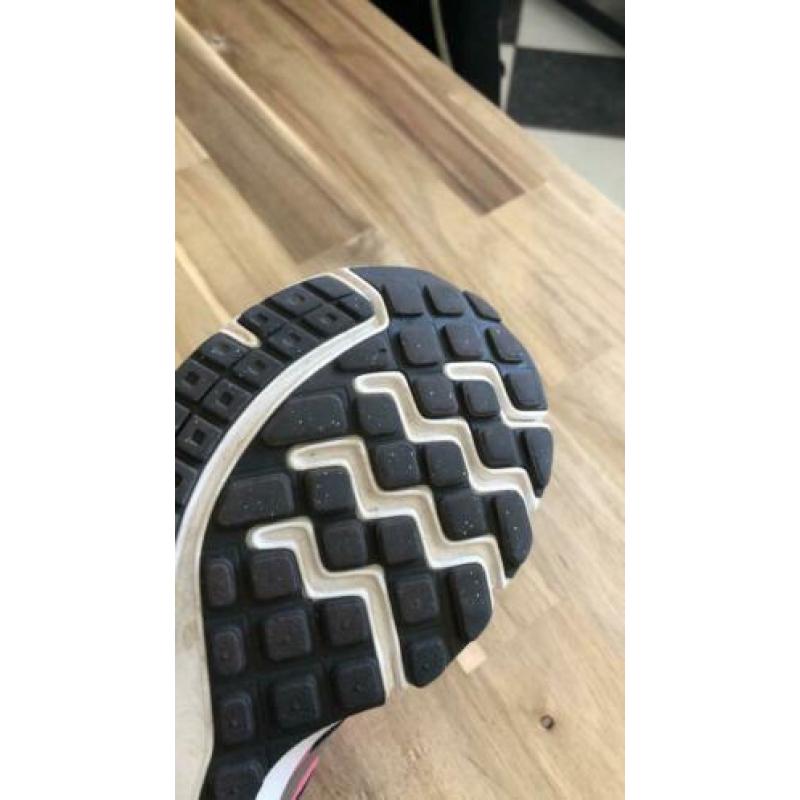 Nike sportschoenen maat 36