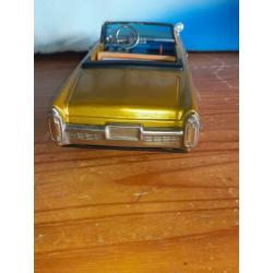 Bandai cadillac