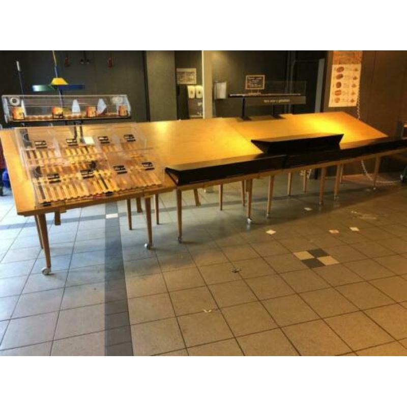 4x Brood Stelling Tafel / Handelshuis Almere #19111