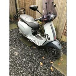 Vespa sprint custom