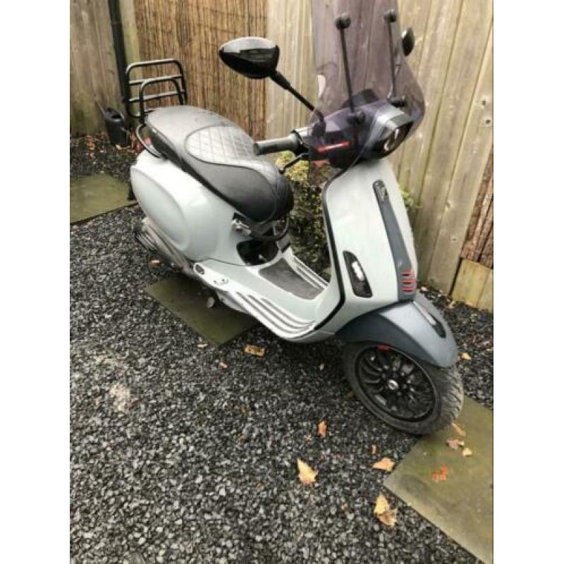 Vespa sprint custom