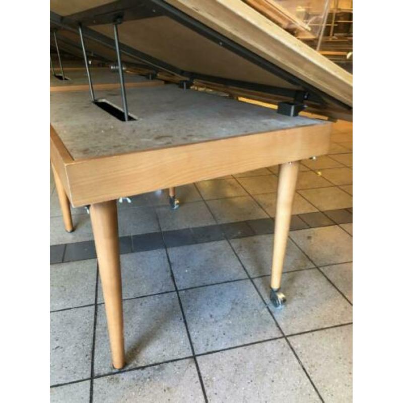 4x Brood Stelling Tafel / Handelshuis Almere #19111