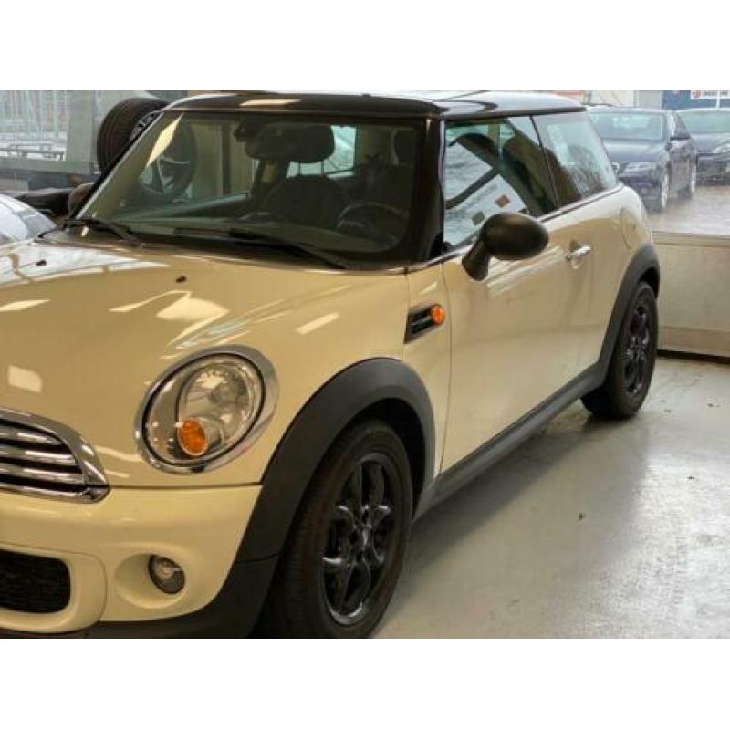 Mini Mini 1.6 One D