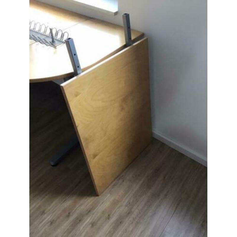 Mooi groot hoekbureau van Ikea type Galant
