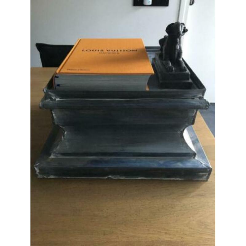 Groot zink zinken console sokkel plateau