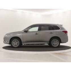 Mitsubishi Outlander PHEV Instyle Climate control | Adaptive