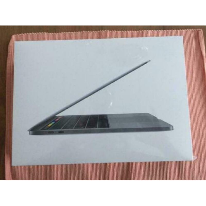 MacBook Pro 13 inch 2019 Space Gray (Nieuw en geseald)