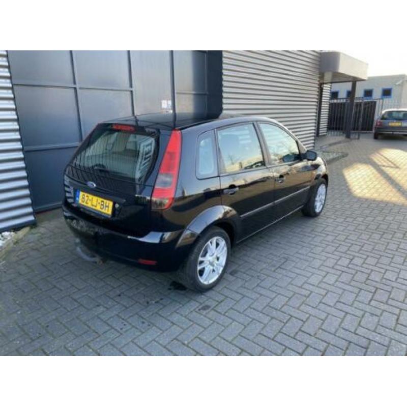 Ford Fiesta 1.4-16V Trend 5Drs Nw APK LM --Inruil Mogelijk--