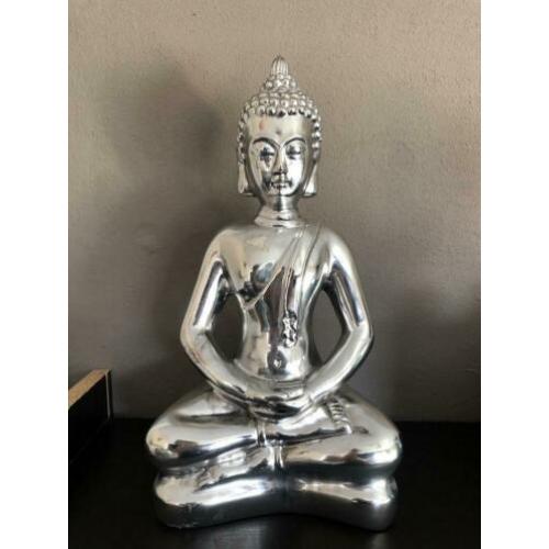 T.E.A.B. // Zilver buddha beeld
