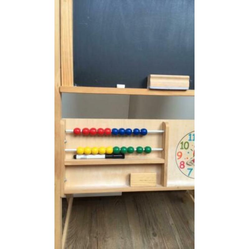 Schoolbord whiteboard magneet met krijtjes en klok telraam