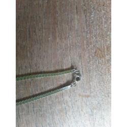Zilver ketting met hanger.