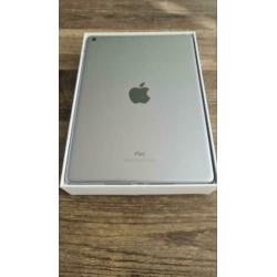 iPad 6de generatie 128GB 9.7 inches MOET NU WEG!!!