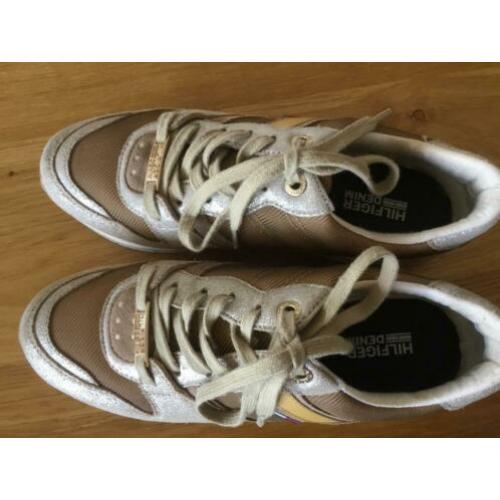 Tommy Hilfiger sneakers. Maat 39