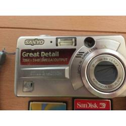 Sanyo Digitale camera – 8 Mega output. Incl 1G+512MB kaartje