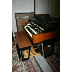 Hammond X77 toonwiel orgel met Leslie