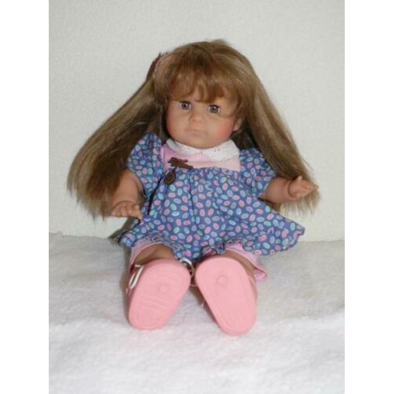 Leuke Meisjes Pop van Zapf Creation // 38 cm.