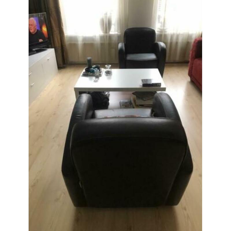 2 leren fauteuils