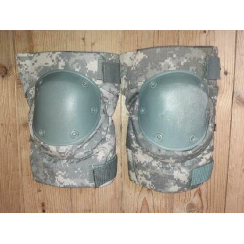 Kniebeschermers digital camo US Army(2)