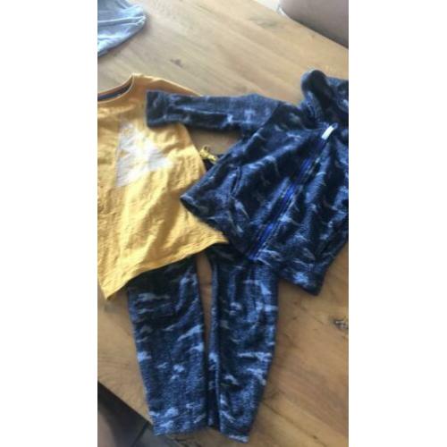 Setje kleding jongen nop 104 110 116